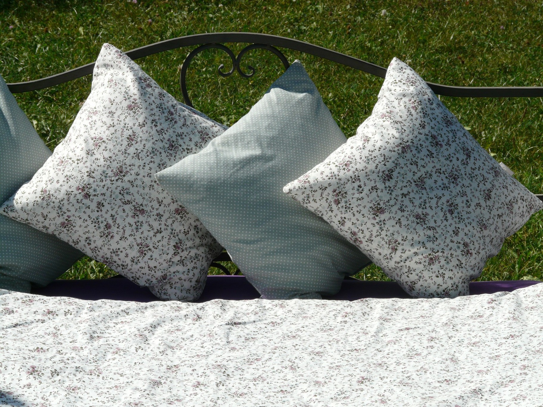 pillow-59994_1920